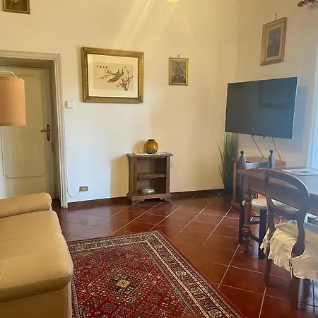 Aurora Con Parcheggio Privato Apartment
